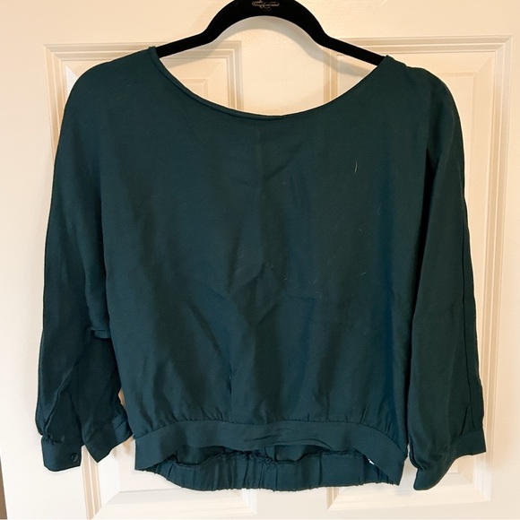 Green Blouse - Picture 3 of 10